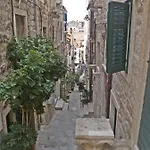 Nava - New And Spacious Gem - Free Parking Apartment Dubrovnik
