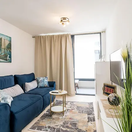 Nava - New And Spacious Gem - Free Parking Apartment