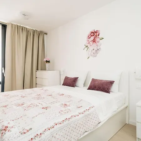 아파트 Nava - New And Spacious Gem - Free Parking 두브로브니크