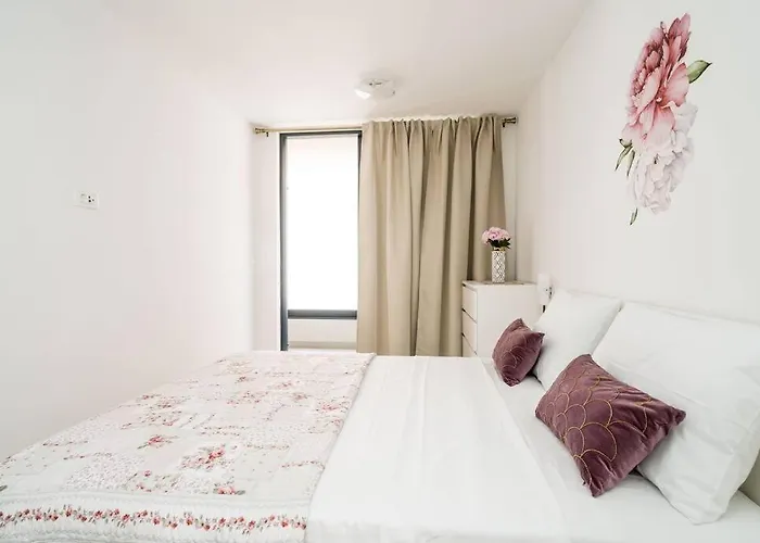 Nava - New And Spacious Gem - Free Parking Ragusa