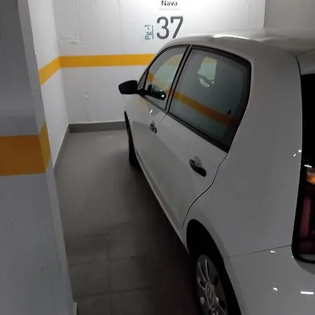 Nava - New And Spacious Gem - Free Parking דירה *